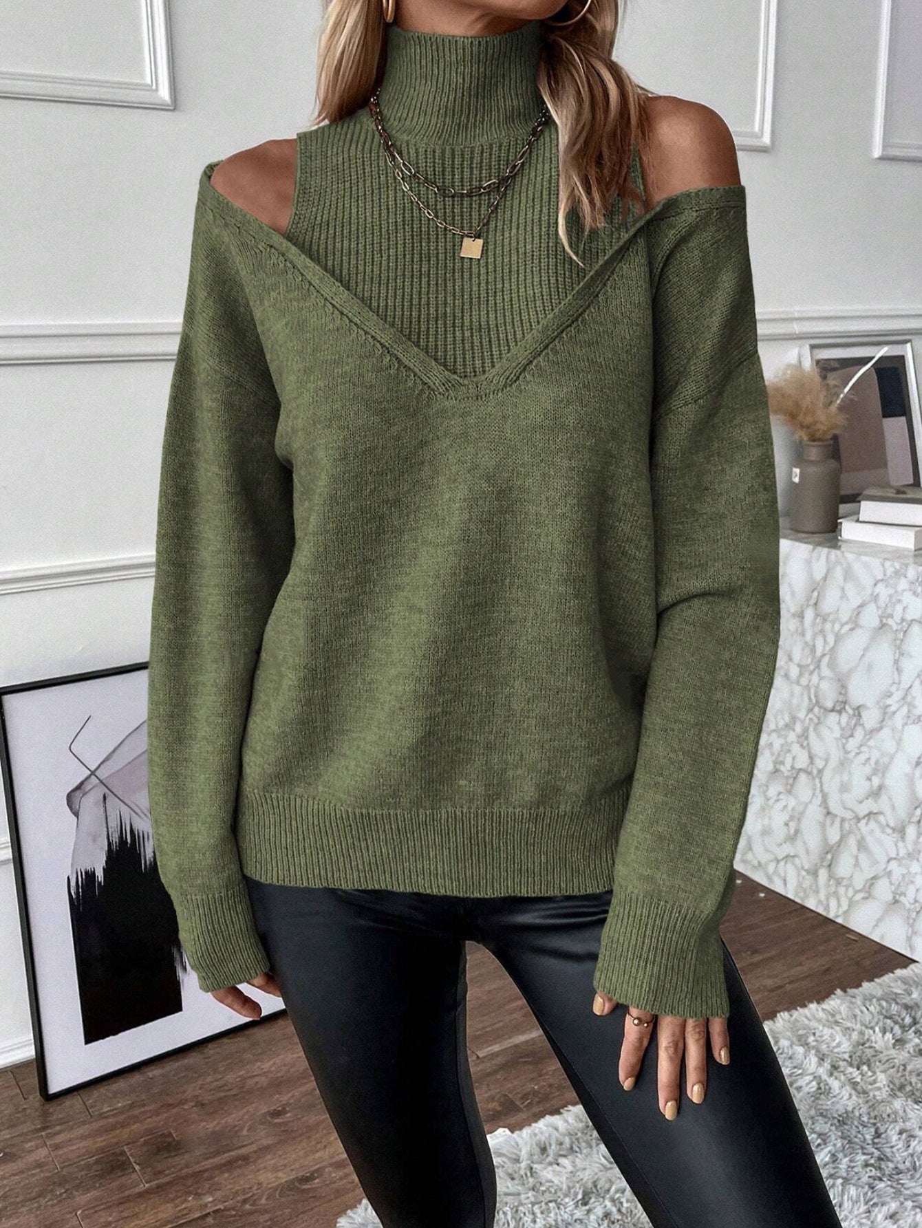 Noelle | Women's Cold Shoulder Turtleneck Sweater